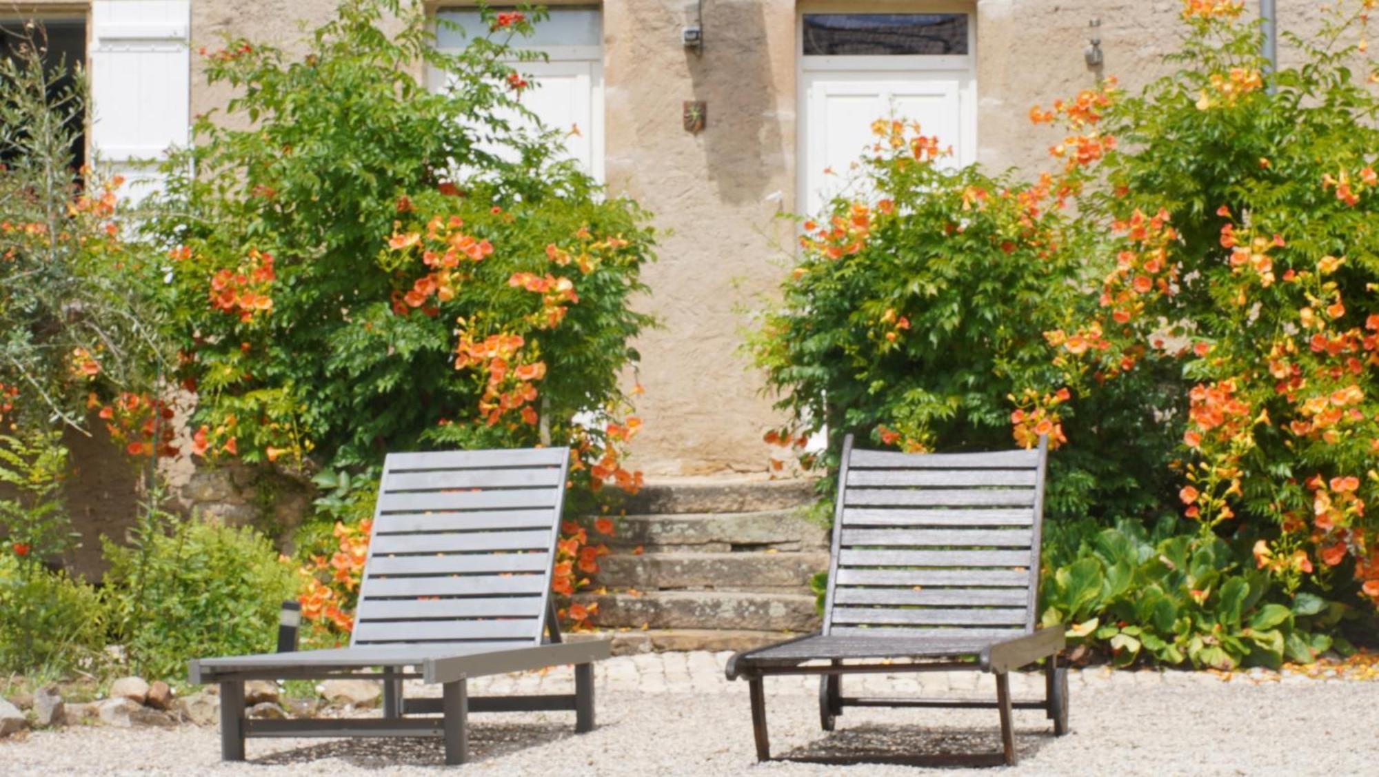 Bed and Breakfast Domaine Les Bertrands Couches Exterior foto
